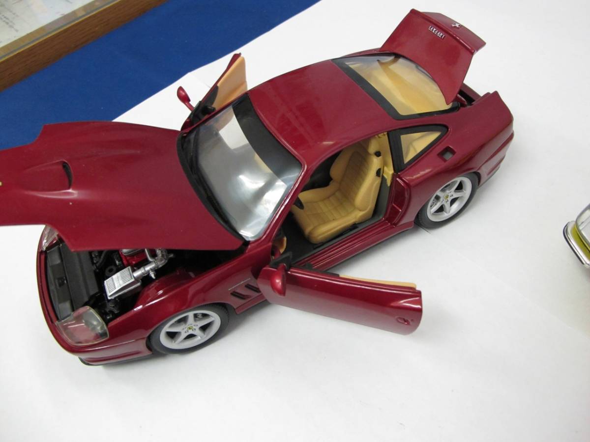 5‐29 HotWheels Ferrari 1/18 365 GTS/4 GTB/4 550 MARANELLO 288 GTO ENZO