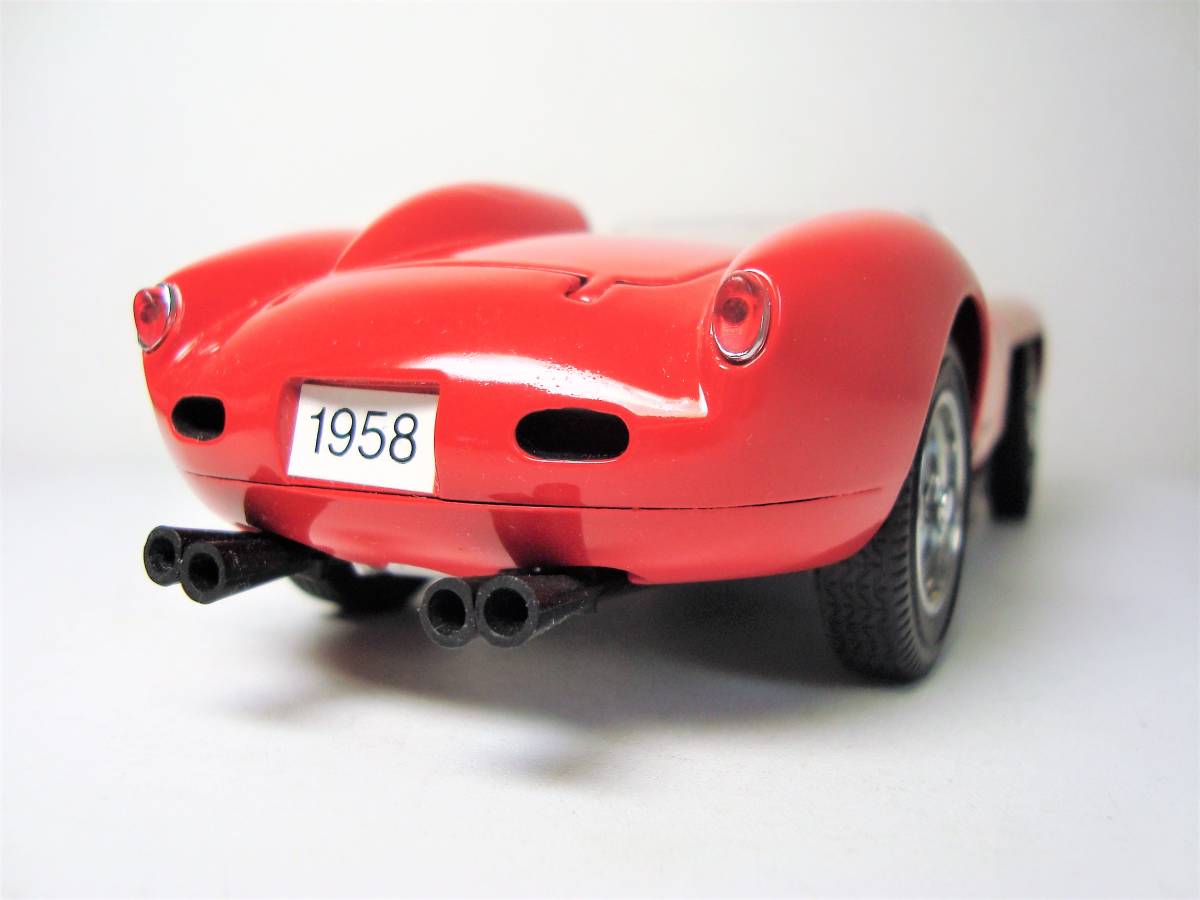 ダンバリーミント 1958 フェラーリ 250 テスタロッサ 1⁄24 ダイ