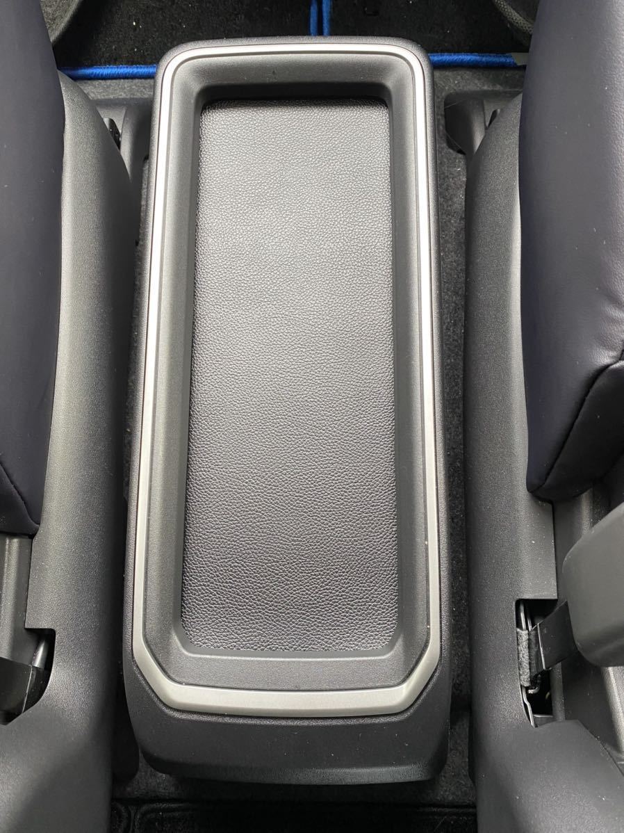 セレナ　Ｃ２７　コンソールマット　e-POWER用_1