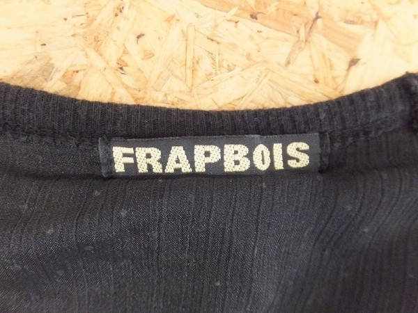 送料280円 Frapbois フラボア レディース 袖フリル 両サイドポケット付き Tシャツ 1 黒 半袖tシャツ 売買されたオークション情報 Yahooの商品情報をアーカイブ公開 オークファン Aucfan Com