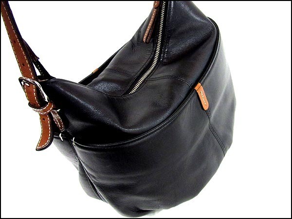 SOMES ショルダーバッグ ソメスサドル SADDLE レザー 黒 美品 ブラック