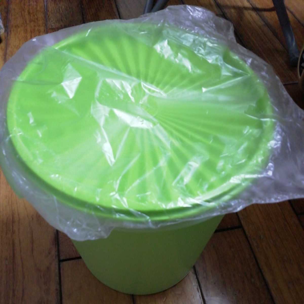 新品 マキシデコレーター タッパーウェア 黄緑 持ち手付き Tupperware 5.8L
