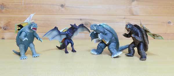 ★ 【タグ付き】ガメラ と 怪獣 ソフビ ７体 セット バンダイ 昭和～平成ガメラ＆対戦怪獣（バンダイ）ソフビ タグ付コンプリート17
