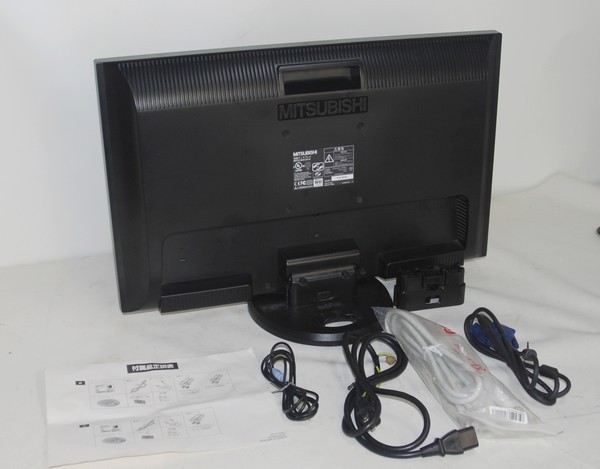 ☆綺麗【 三菱 / MITSUBISHI 23型ワイド液晶ディスプレイ DiamondcrystaWIDE RDT231WLM-D 】 K06163_3