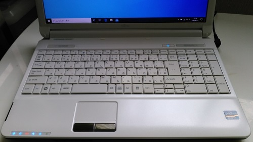 ☆富士通 LIFEBOOK AH530/3A Core i3-M350 2.26GHz/メモリー2GB/HDD320GB☆