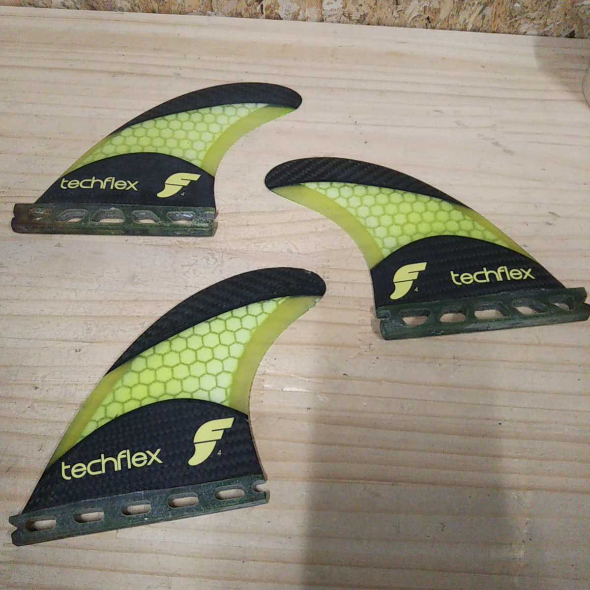 数量限定，新作 FUTURE FIN フューチャーフィン フィン F4 techflex トライフィン(Futureフィン)｜売買されたオークション情報、yahooの商品情報をアーカイブ公開 - オークファン Futureフィン