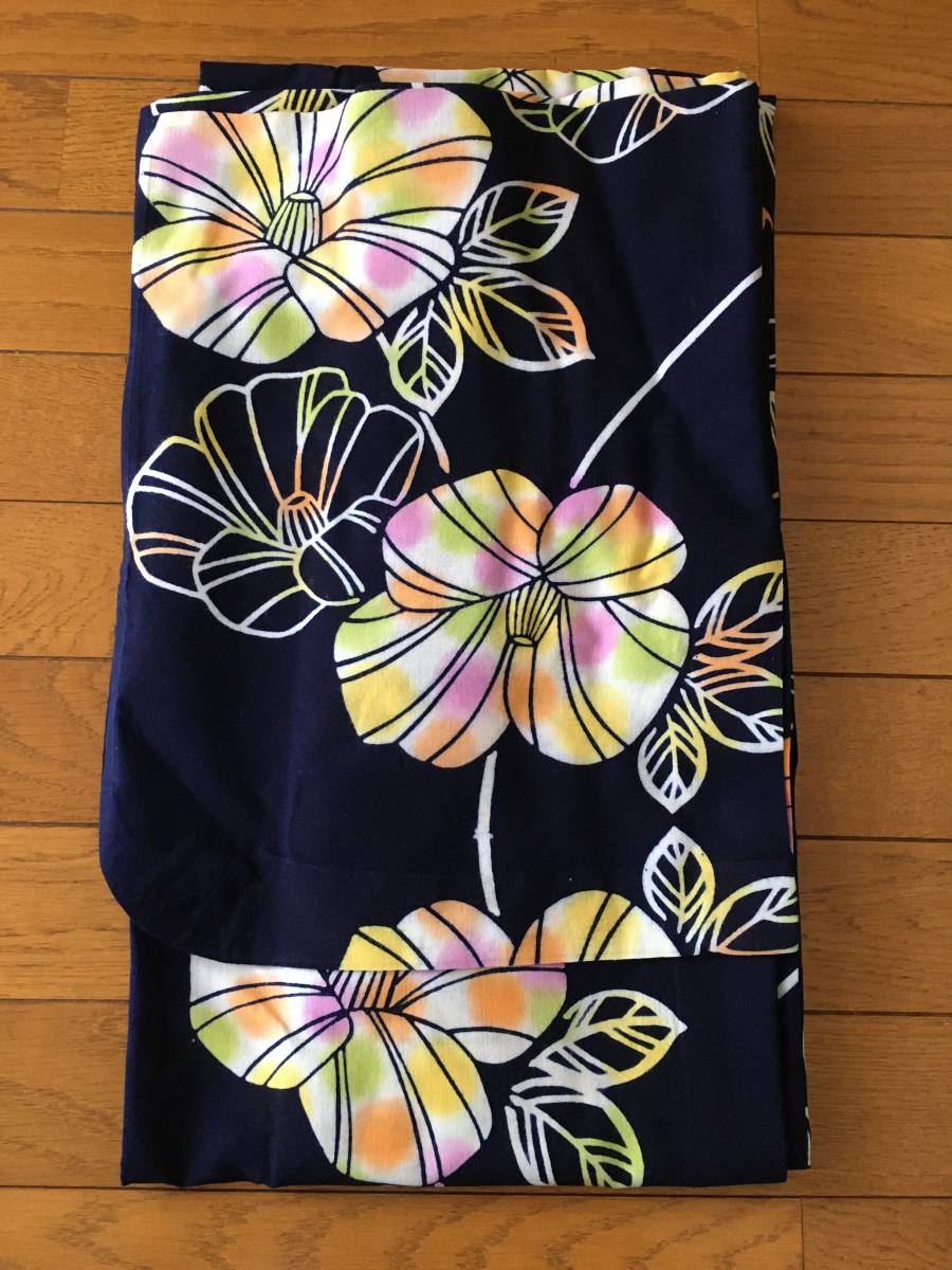 昭和レトロ　浴衣　椿柄