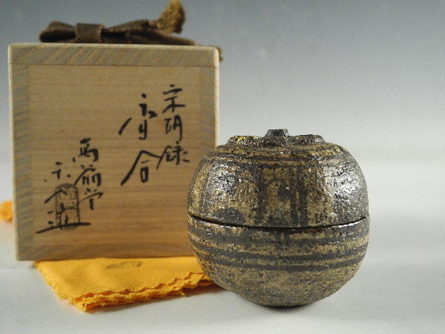 青磁花瓶「土肥刀泉」作　共箱付　無傷完品　約２８cm 龍泉窯 – 青磁鳳凰耳瓶 中国美術 青白磁 影青 白磁 茶碗 宋代 古美術