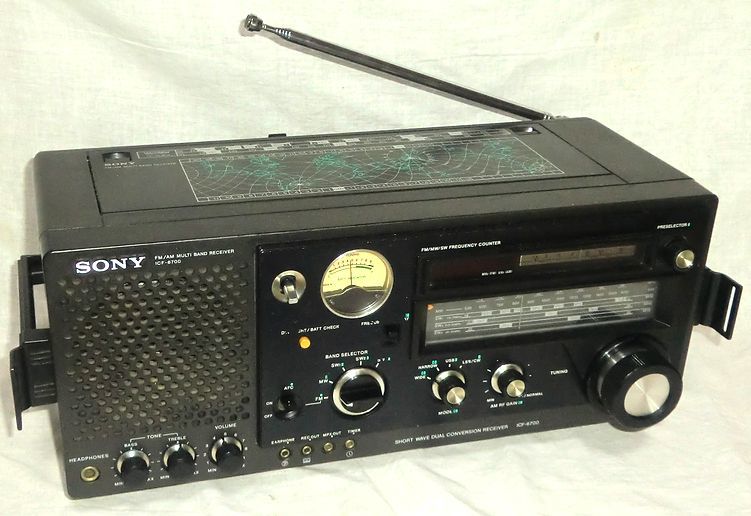 ソニーの名機「ICF－6700」動作美品！ ソニーBCLラジオ