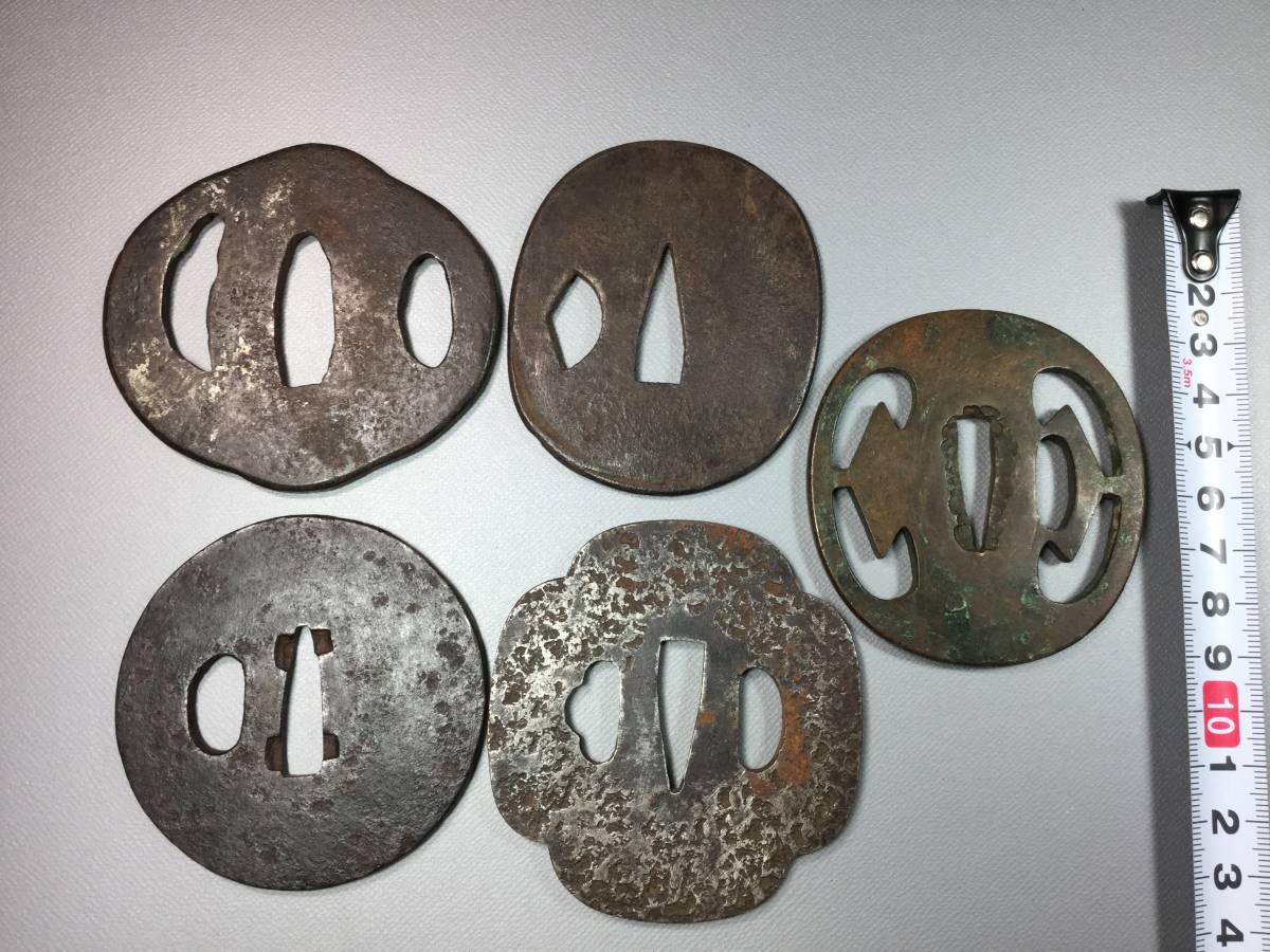 目貫 縁頭 鍔 刀鍔 切羽 武具 無銘 日本刀の刀装具 ( まとめて 刀装具