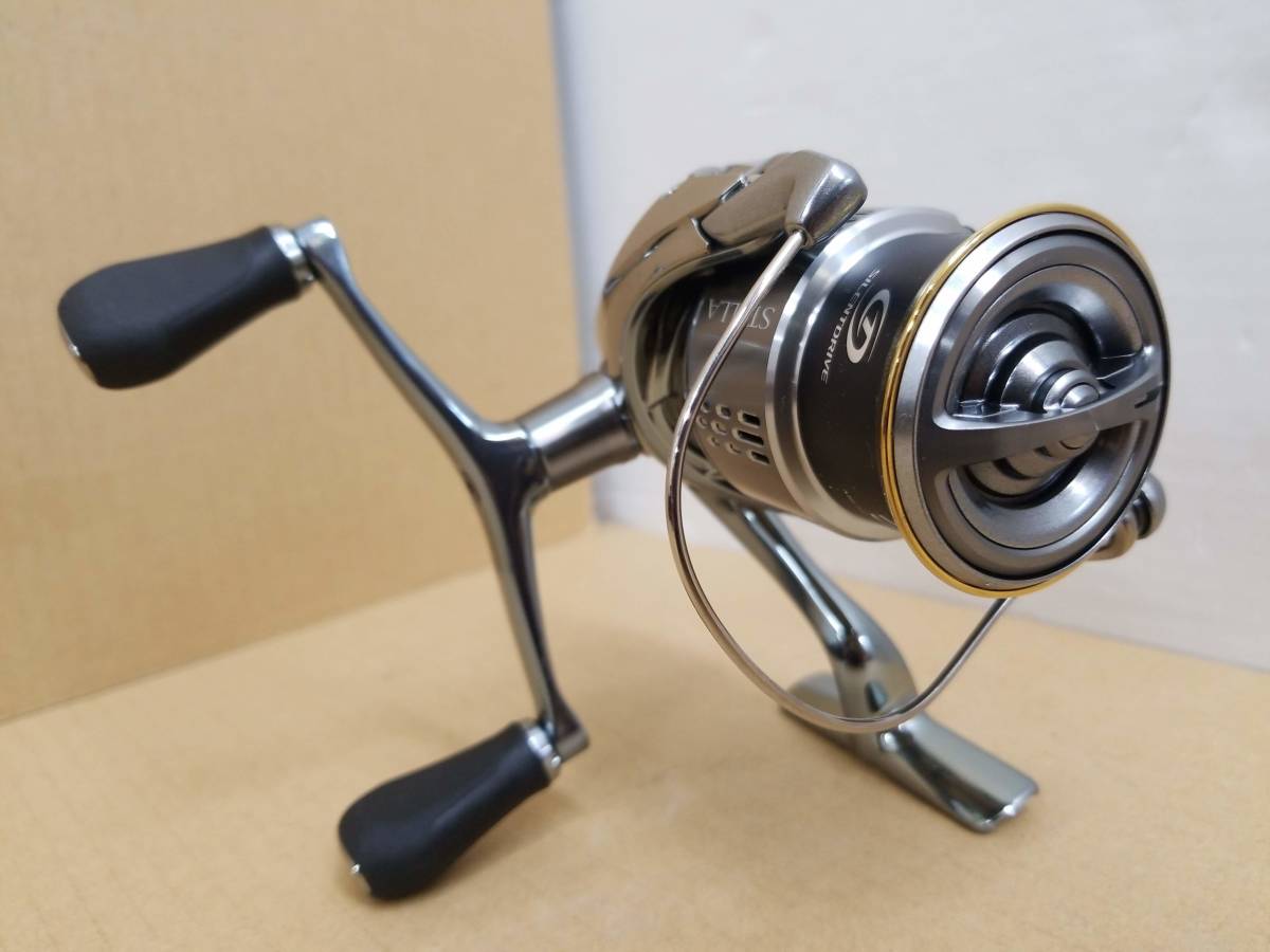 T123[06][リール] 美品 シマノ/shimano 18 ステラ C3000SDH