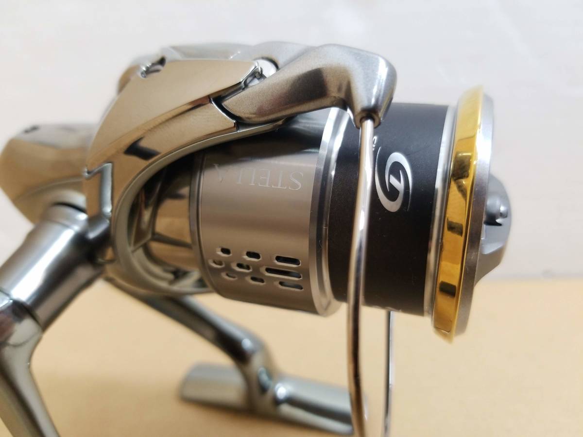 T123[06][リール] 美品 シマノ/shimano 18 ステラ C3000SDH