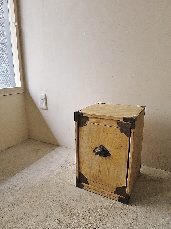 □紫檀黒檀唐木・総無垢・飾り棚・茶棚・違い棚 螺鈿花鳥紋□