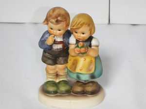 フンメル人形のYahoo!オークション(旧ヤフオク!)の相場・価格を見る