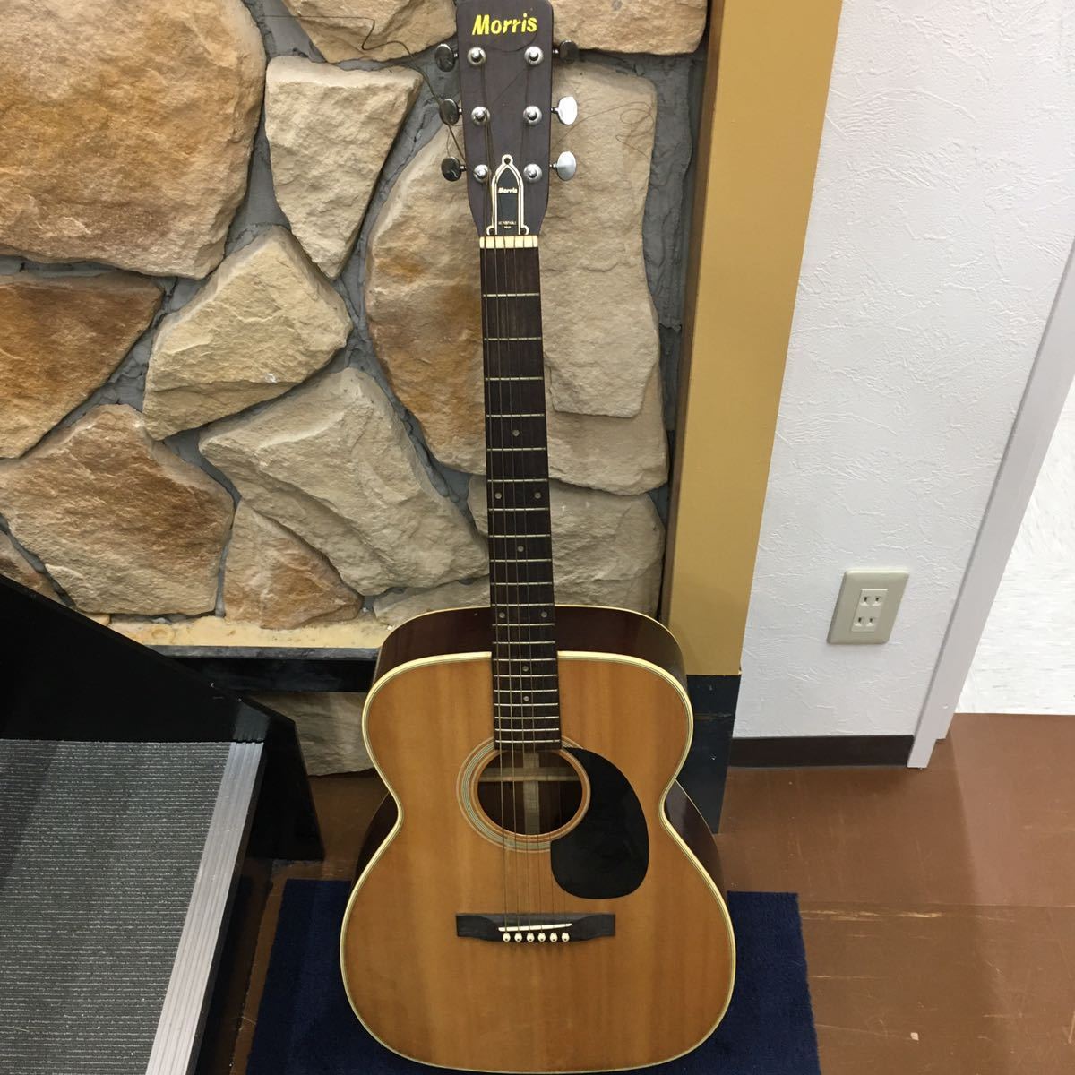Morris - F-15 in Made Japan Guitar Acoustic | Natural W-15 -15 