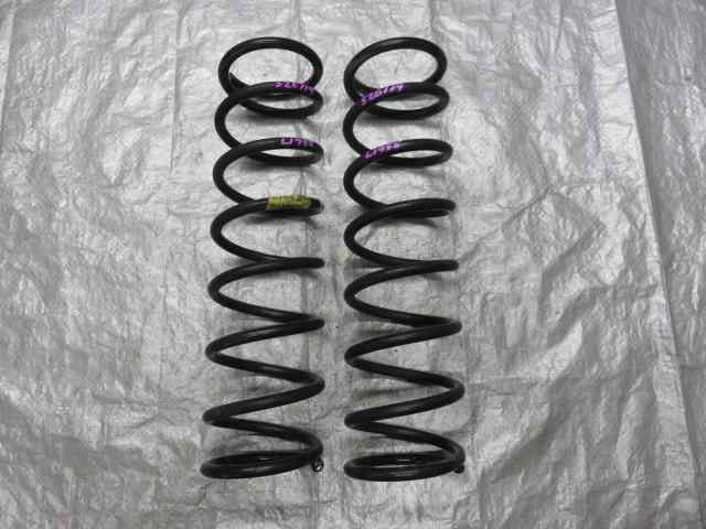 ダイハツ】ムーヴ L175S ストラット1台分 320119