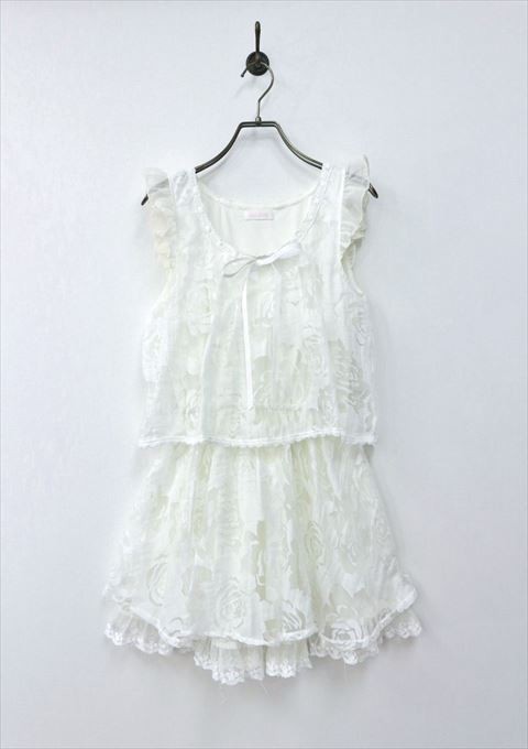 Se4 466 お盆期間中8 8 16日は休業 ランクa Liz Lisa リズリサ とろけそうな可愛さのシ スルーデザイン プリンセスワンピース O ワンピース 売買されたオークション情報 Yahooの商品情報をアーカイブ公開 オークファン Aucfan Com