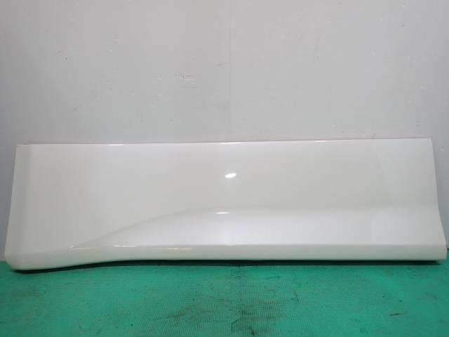  ヴォクシー DBA-ZRR70W パール 070 左フロントドアプロテクター 76904-28091-A0 16190946(サイド)｜売買されたオークション情報、yahooの商品情報をアーカイブ公開 - オークファン トヨタ用