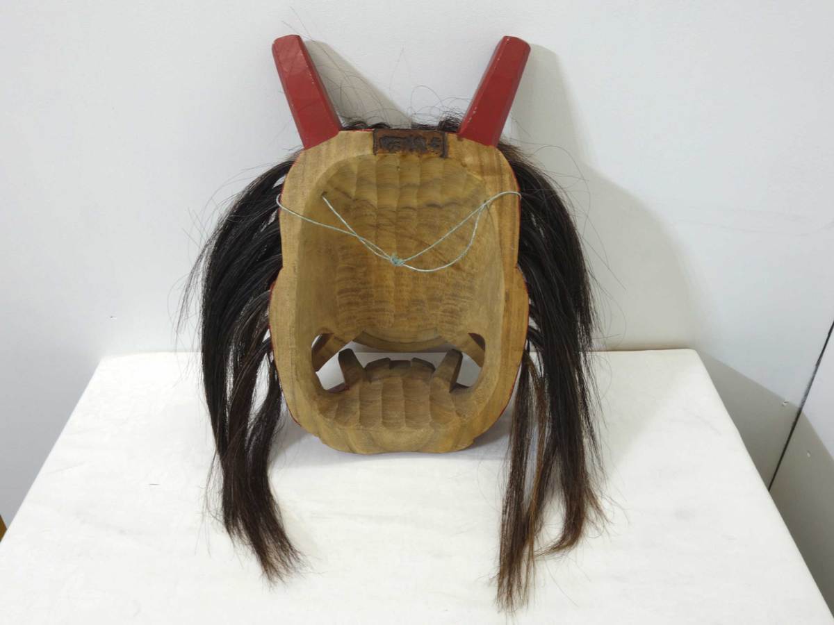 石川千秋作 なまはげ面 木彫り 赤/幅250×奥行120×高さ400mm/石川工房