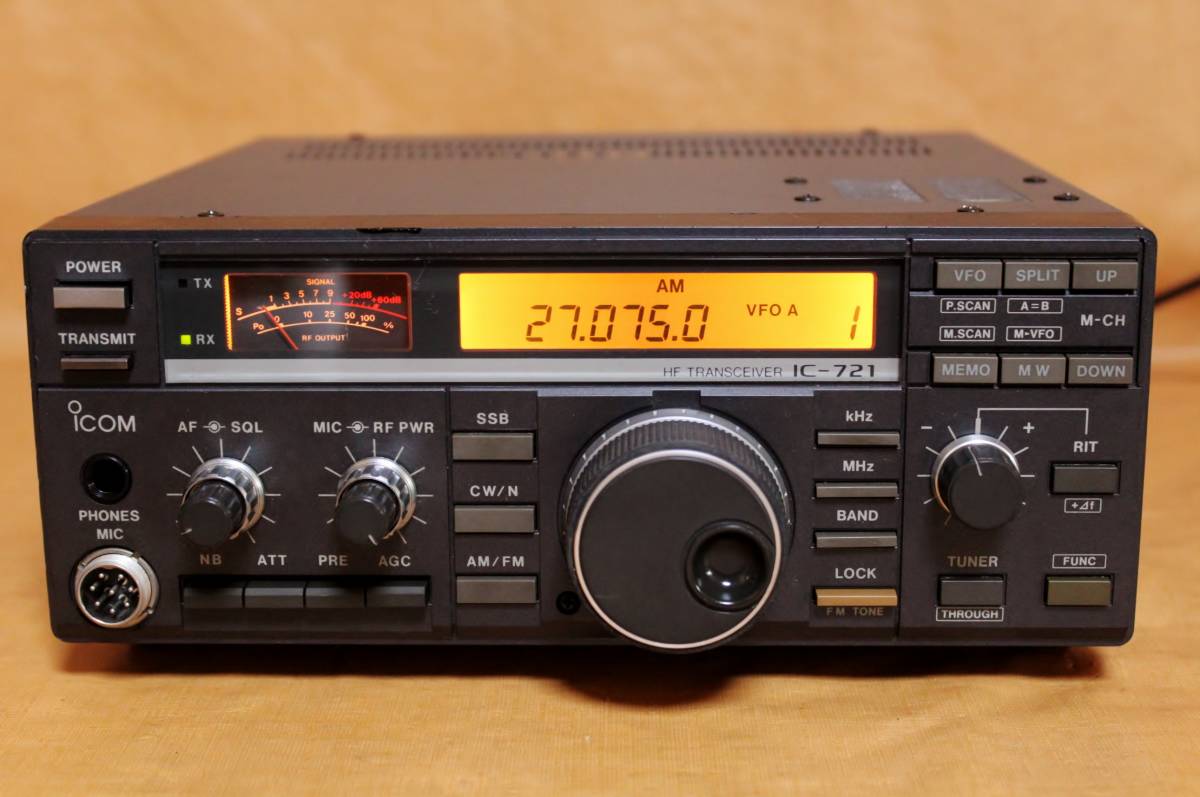 ICOM IC-721 100W HF帯トランシーバー（送信不能品） ICOM IC-721 100W HF帯トランシーバー（送信不能品）