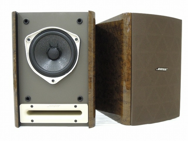 中古品スピーカーBOSE、121 V WestBoroughのご紹介です。 Bose Model