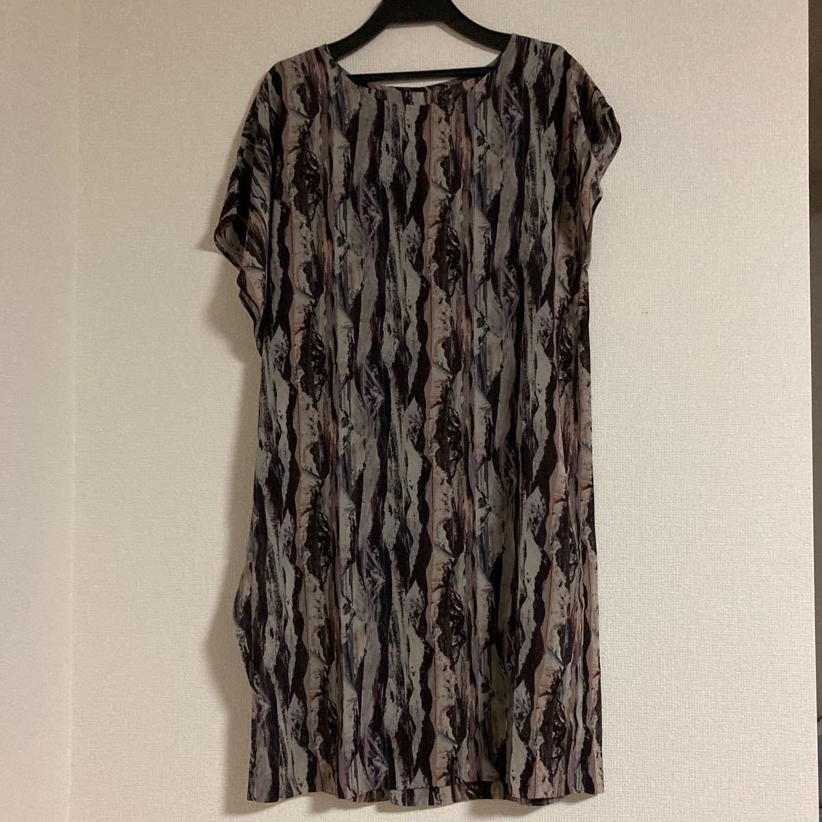 Comme Ca Du Mode コムサデモード ワンピース サイズ9 ひざ丈ワンピース ワンピース ミニ 売買されたオークション情報 Yahooの商品情報をアーカイブ公開 オークファン Aucfan Com