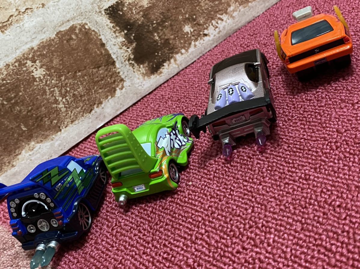 カーズ 暴走族 4台セット ミニカー マテル ブースト・ウィンゴ