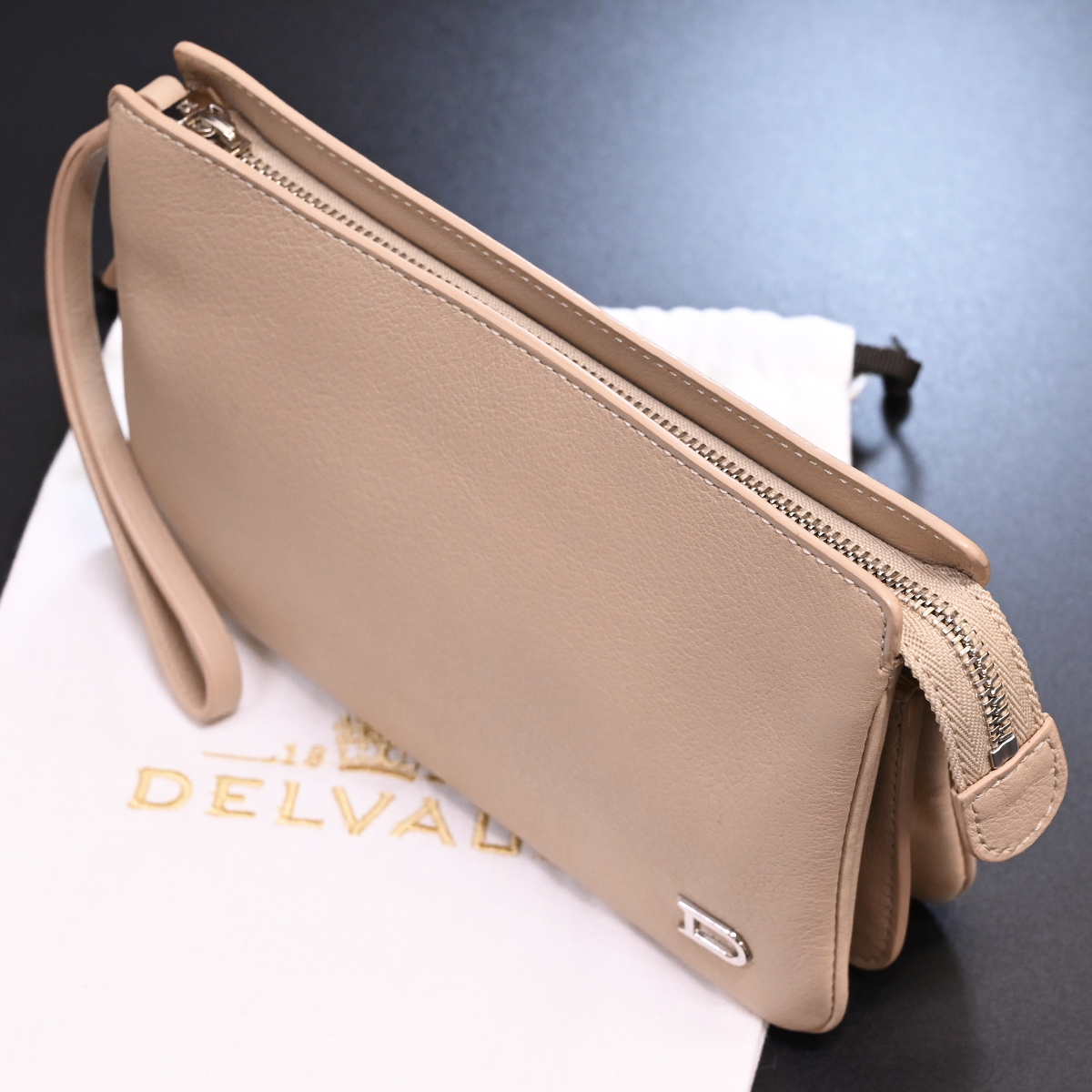 正規品】Delvaux デルヴォー クラッチバッグ 無傷