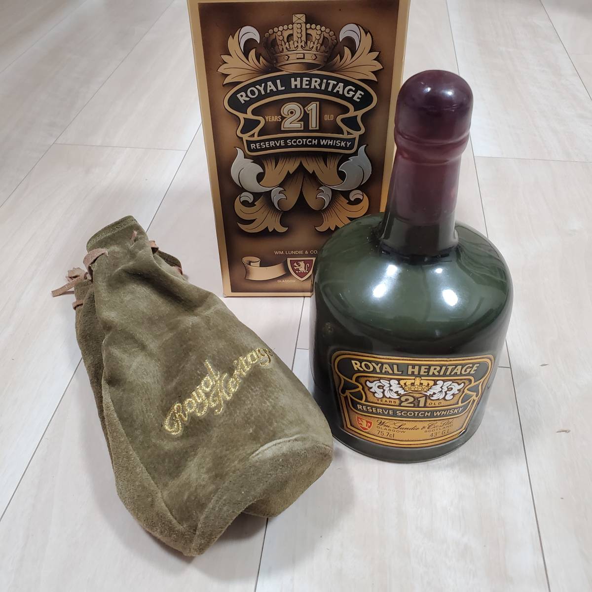 21年 ROYAL HERITAGE ロイヤルヘリテージ21年 紬とウィスキー