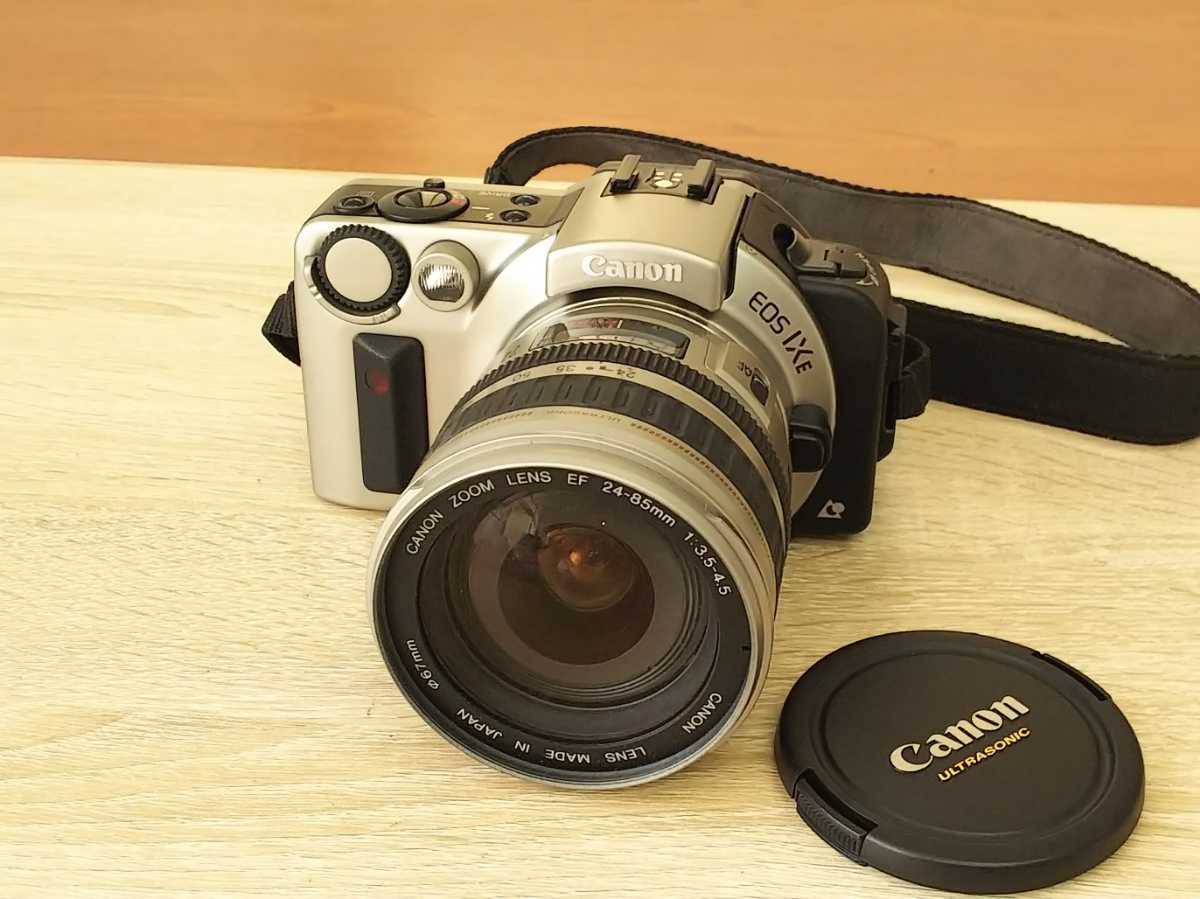 デジタルカメラ Canon EOS IXE EF 24-85mm 最終販売です 80 カメラ Canon キャノン EOS IXE EF 24-85mm 1:3.5-4.5