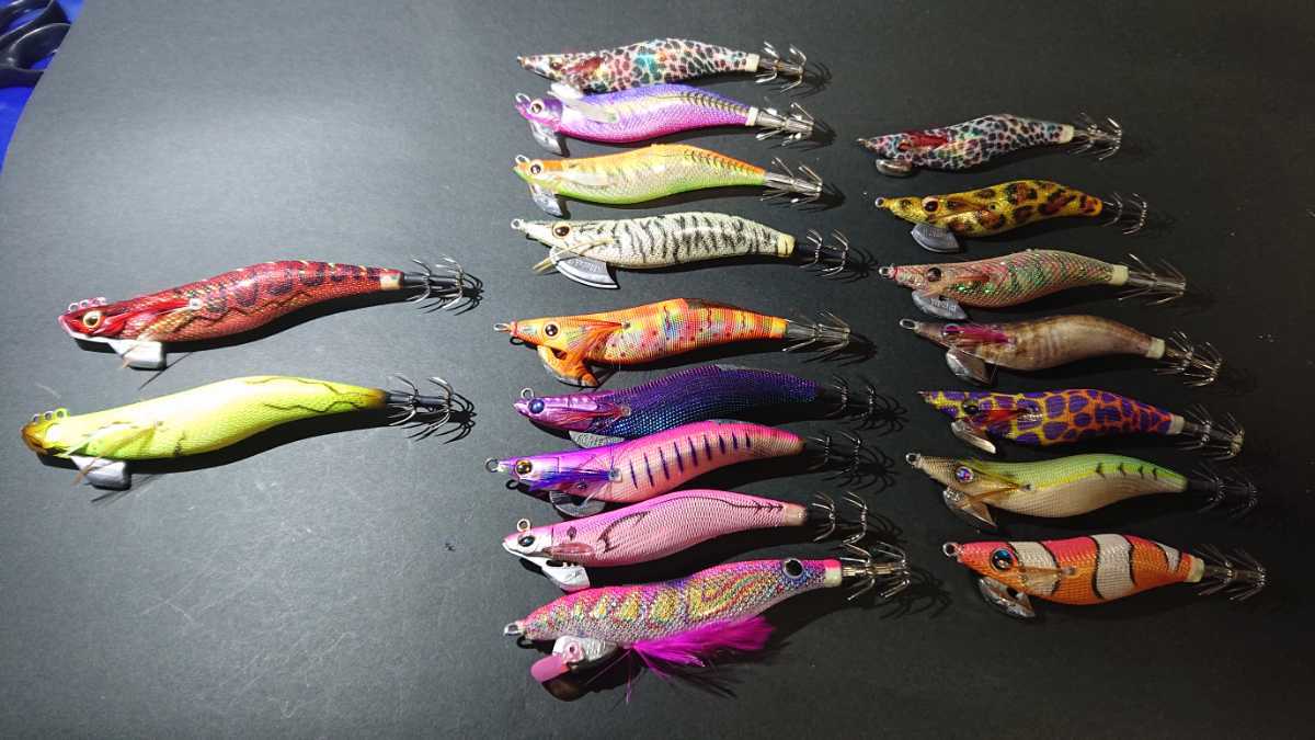 新作登場，セール エギ大量 3.5号2本 3号9本 2.5号7本 18本セット ヤマシタ 番長 エメラルダス デュエル等(3.0号)｜売買されたオークション情報、yahooの商品情報をアーカイブ公開 - オークファン 海水