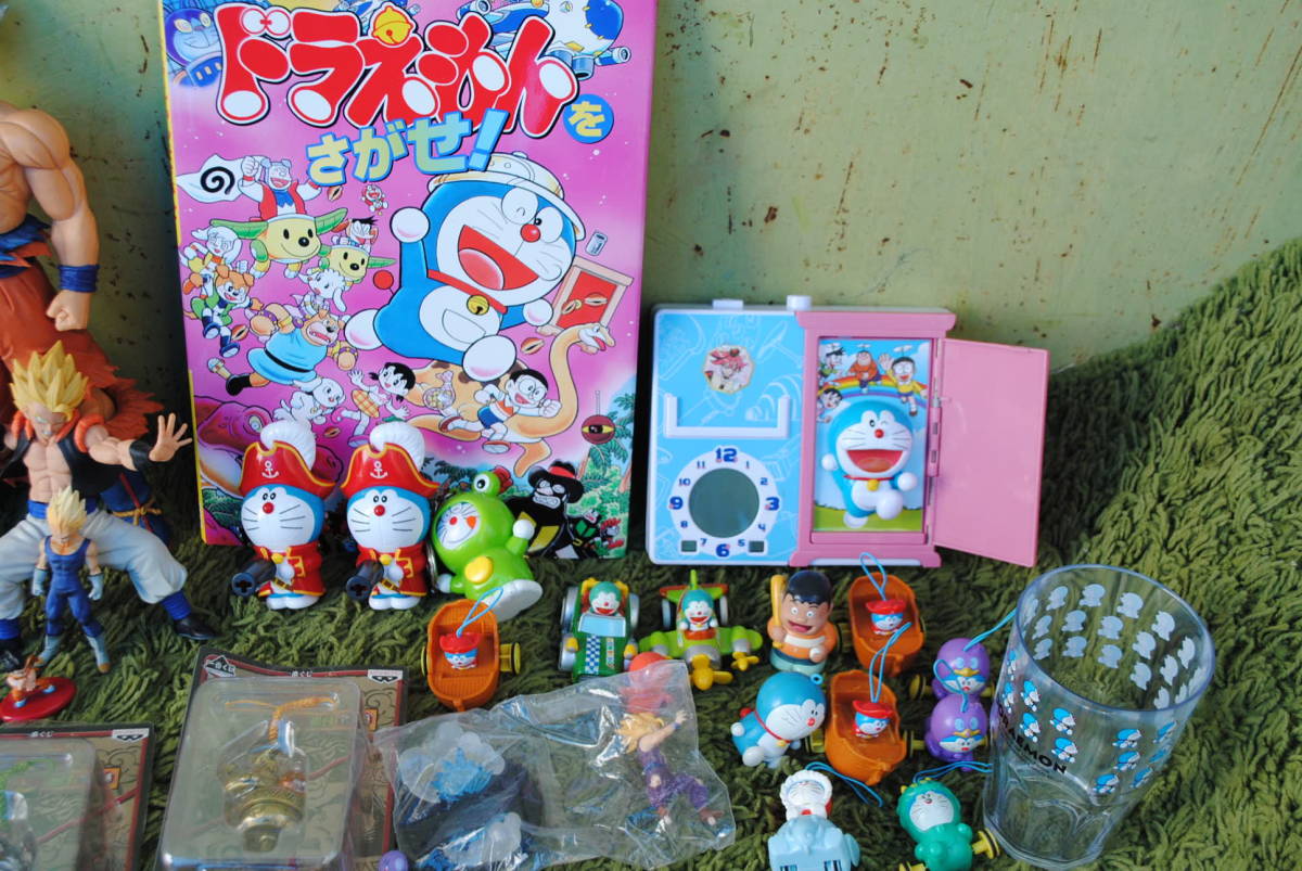 く559 グッズ色々 まとめ売り ワンピース ドラゴンボール ドラえもん クレヨンしんちゃん コナン 妖怪ウォッチ フィギュア ルパン メダル コミック アニメグッズ 売買されたオークション情報 Yahooの商品情報をアーカイブ公開 オークファン Aucfan Com