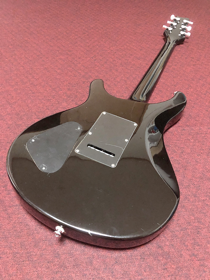 Tokai ダブルカッタウェイタイプ エレキギター ブラック トラ柄 PRS