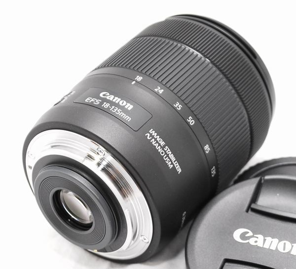 【新品級の超美品】Canon キヤノン EF-S 18-135mm F3.5-5.6 IS USM IS F3.5-5.6 EF-S 極上品☆Canon APS-C対応標準ズームレンズ 0