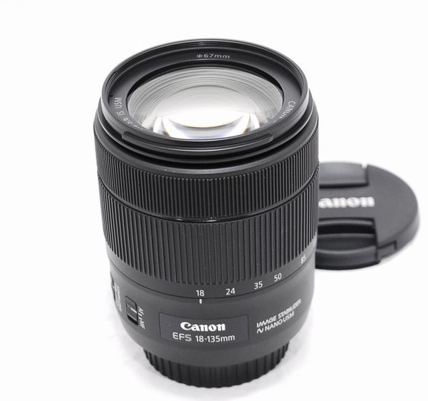【新品級の超美品】Canon キヤノン EF-S 18-135mm F3.5-5.6 IS USM IS F3.5-5.6 EF-S 極上品☆Canon APS-C対応標準ズームレンズ 0