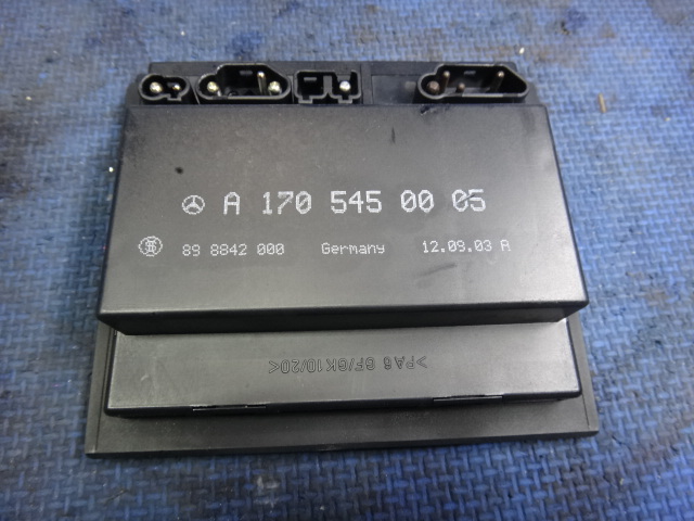 【低価，定番】 メルセデス ベンツ SLK R170 等 モジュール コントロール リレー ユニット 品番 1705450005 6049(メルセデス・ベンツ用)｜売買されたオークション情報、yahooの商品情報をアーカイブ公開 - オークフ メルセデス・ベンツ用