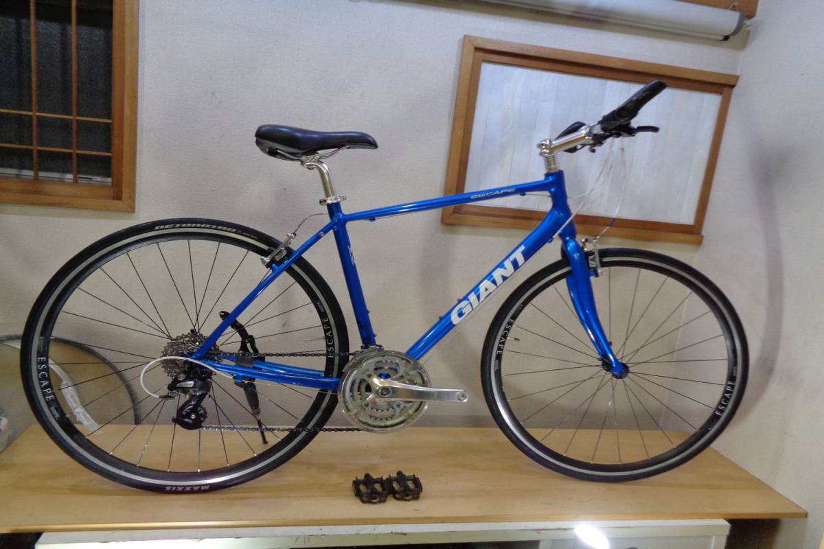  GIANT ESCAPE R3 sizeM 2016(Mサイズ)｜売買されたオークション情報、yahooの商品情報をアーカイブ公開 - オークファン Mサイズ