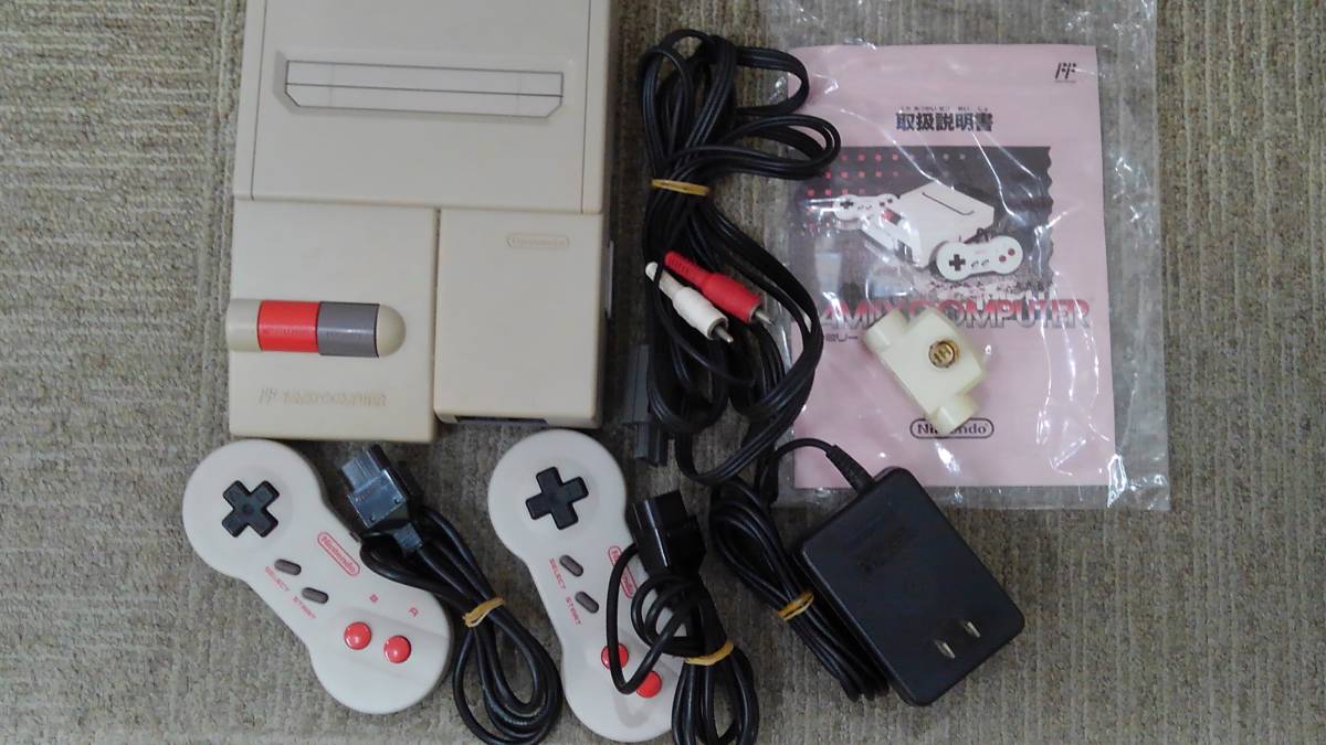 2971 任天堂 ファミリーコンピュータ AV仕様/HVC-NFF/付属品揃い