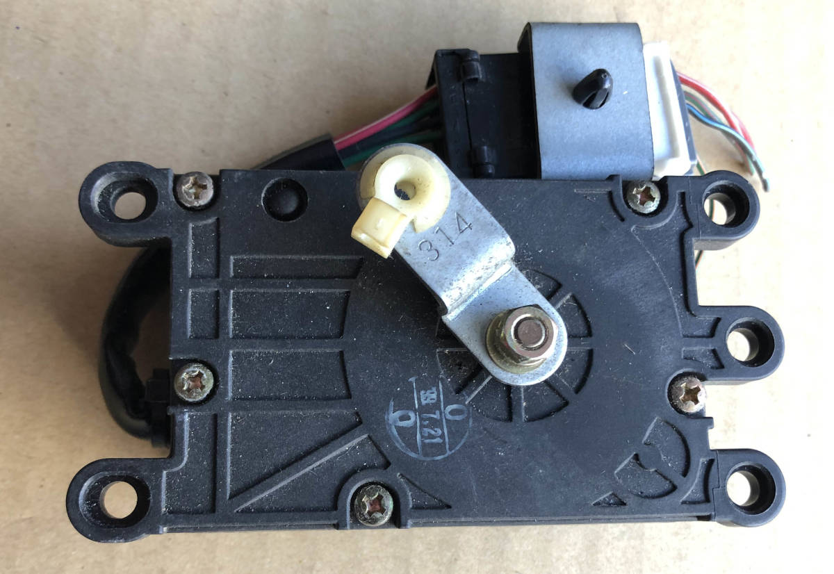 デリカ スペースギア (PE8W) エアコン風向制御モーター 中古【参考情報 