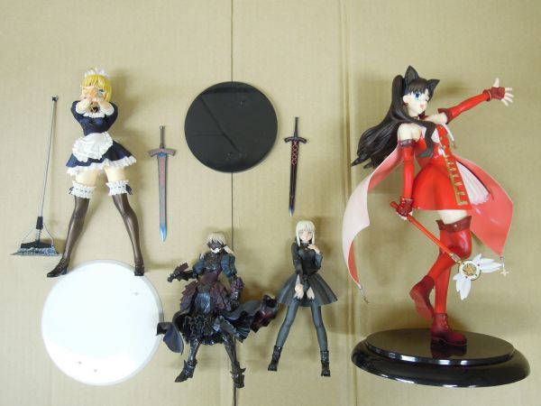 セイバー | メイドVer. ALTER Fate⁄hollow ataraxia セイバーオルタ (1