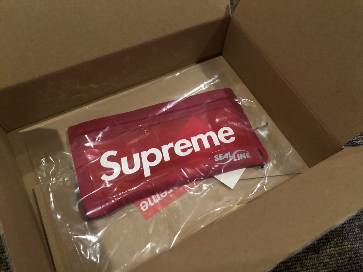  Supreme/SealLine Waterproof Case Red(シュプリーム)｜売買されたオークション情報、yahooの商品情報をアーカイブ公開 - オークファン その他