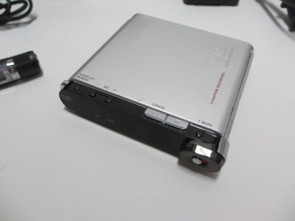SONY Hi-MD Walkman MZ-RH1 通電のみ確認 ジャンク扱い SONY MZ-RH1 Hi-MD