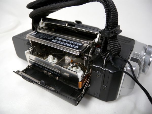 ☆Panasonic miniDV NV-DS88K 少々難あり☆ ミニDVテープ 再生・ダビングに