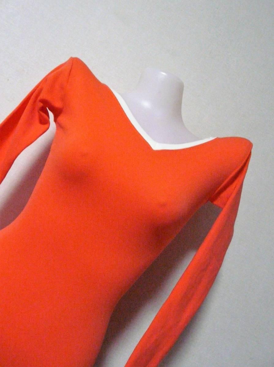 | カノコダンボール&frasl;エンボスロゴ入り長袖モックネックTシャツ 水出しブラッドオレンジ2026 公式通販サイト カレルチャペック紅茶店 Memorial RED - TNFオレンジ Tee ING STOP NEVER L&frasl;S NORTH 新