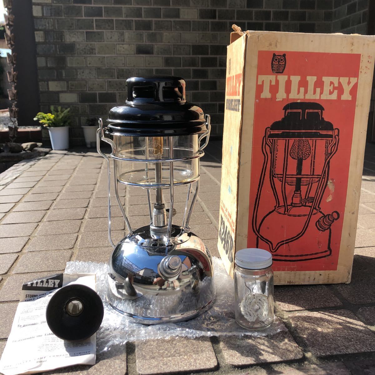 限定セール，最新作 デットストック Tilley テリー ランタン X246B シルバーコールマン Coleman コールマンランタン MODEL ビンテージ(灯油ランタン)｜売買されたオークション情報、yahooの商品情報をアーカイブ公開 - 灯油ランタン