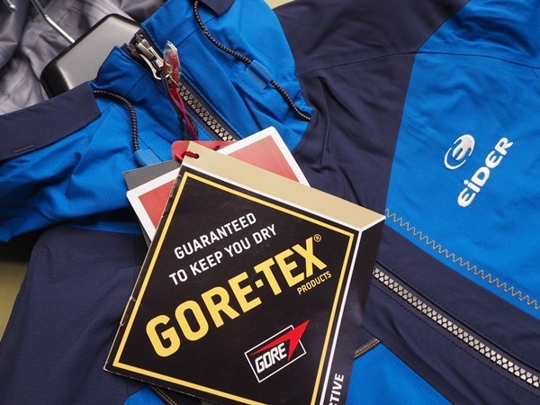 Eider : Gore Tex Outerwear Jacket Gore-Tex Goretex Paclite Ramble Yahoo!オークション - EIDER η極美品 エイダー eiderの中古品・新品・未