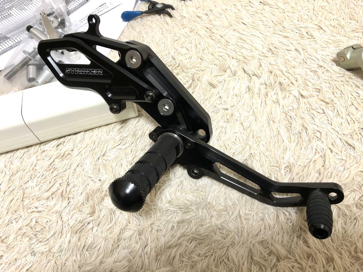 STRIKER ストライカーバックステップ ZRX1200 ZRX1200DAEG STRIKER 