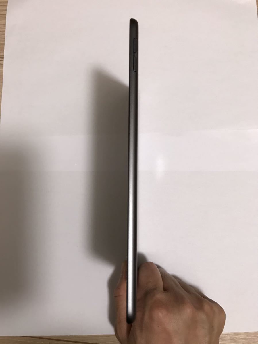 送料込み ジャンク品 液晶画面割れ 中古 Apple iPad mini 5 Wi-Fi