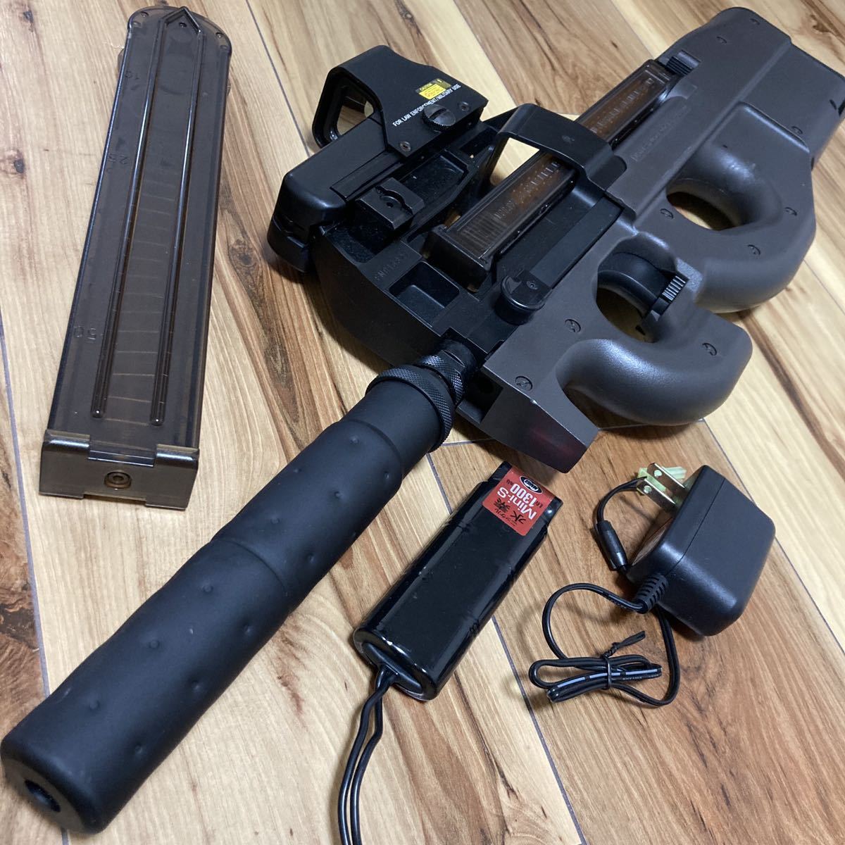初心者おすすめ＆サバゲーセット！】東京マルイP90サバゲーセット 