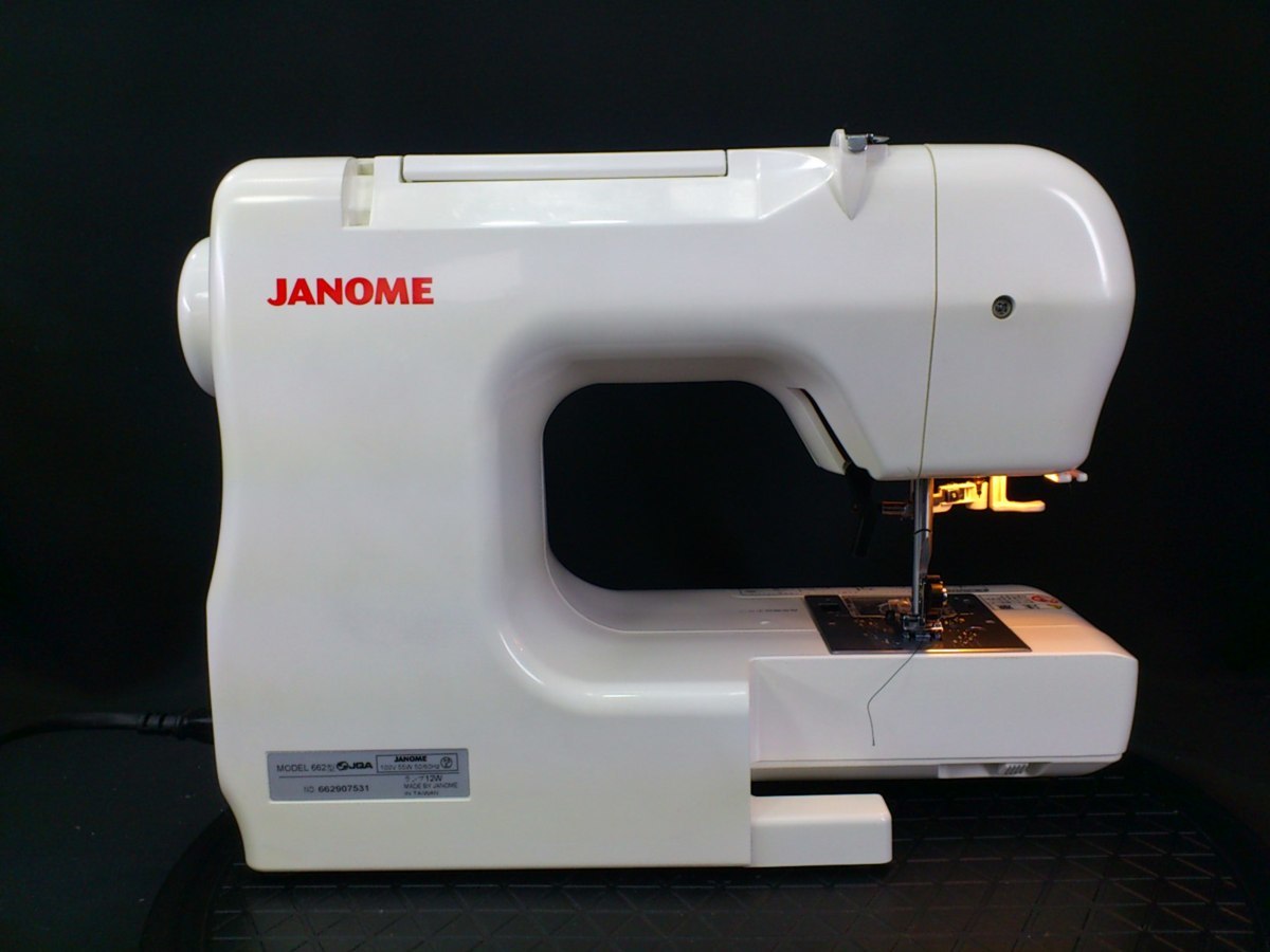 ジャノメ | 電子ミシン ジャノメ電子ミシン JS30（直送品） - アスクル JS30 JANOME (ジャノメ) js30の通販 JS-30｜JANOME｜コンパクト電子ミシン ミシン修理・販売 家庭用コンパクト電子ミシン 山下ミシン